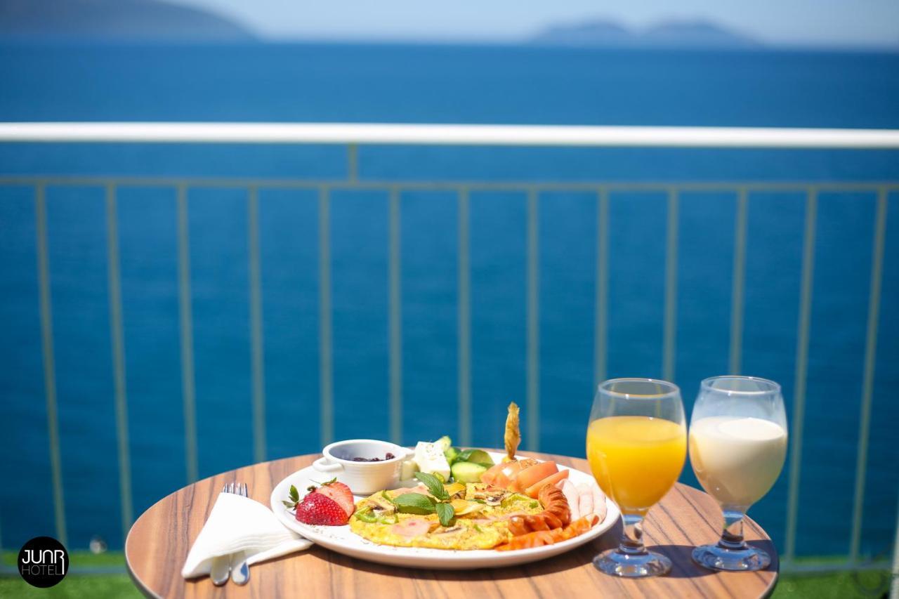 Skyhill Boutique Hotel Vlorë Екстериор снимка