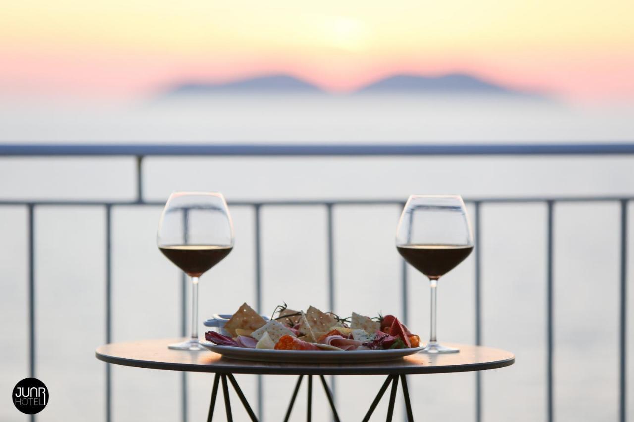 Skyhill Boutique Hotel Vlorë Екстериор снимка