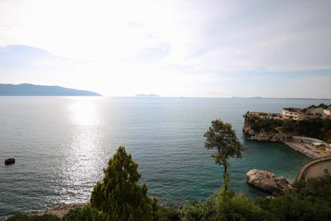 Skyhill Boutique Hotel Vlorë Екстериор снимка