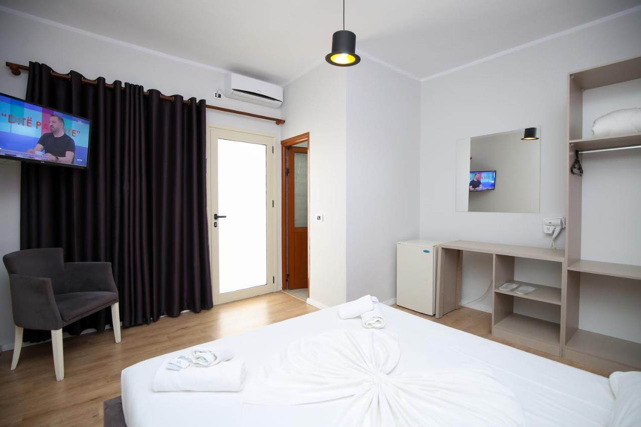 Skyhill Boutique Hotel Vlorë Екстериор снимка