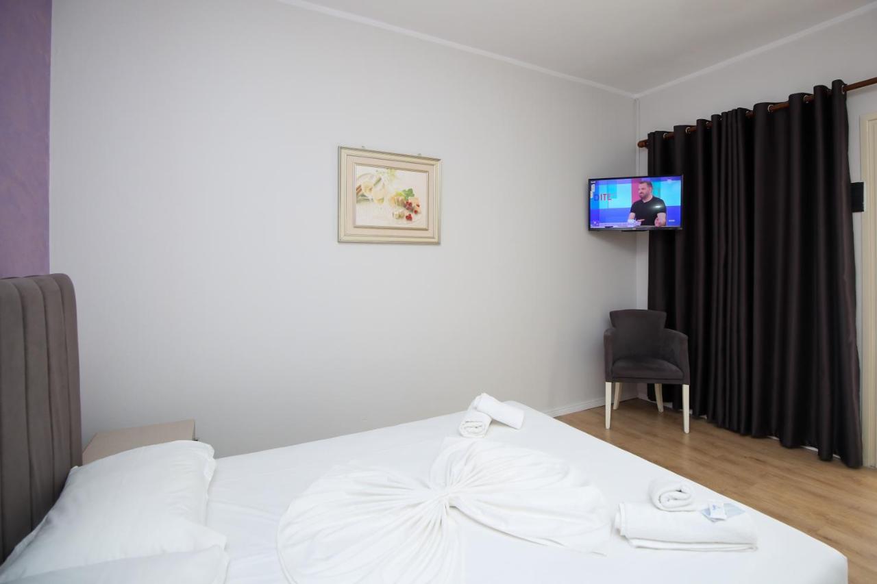 Skyhill Boutique Hotel Vlorë Екстериор снимка